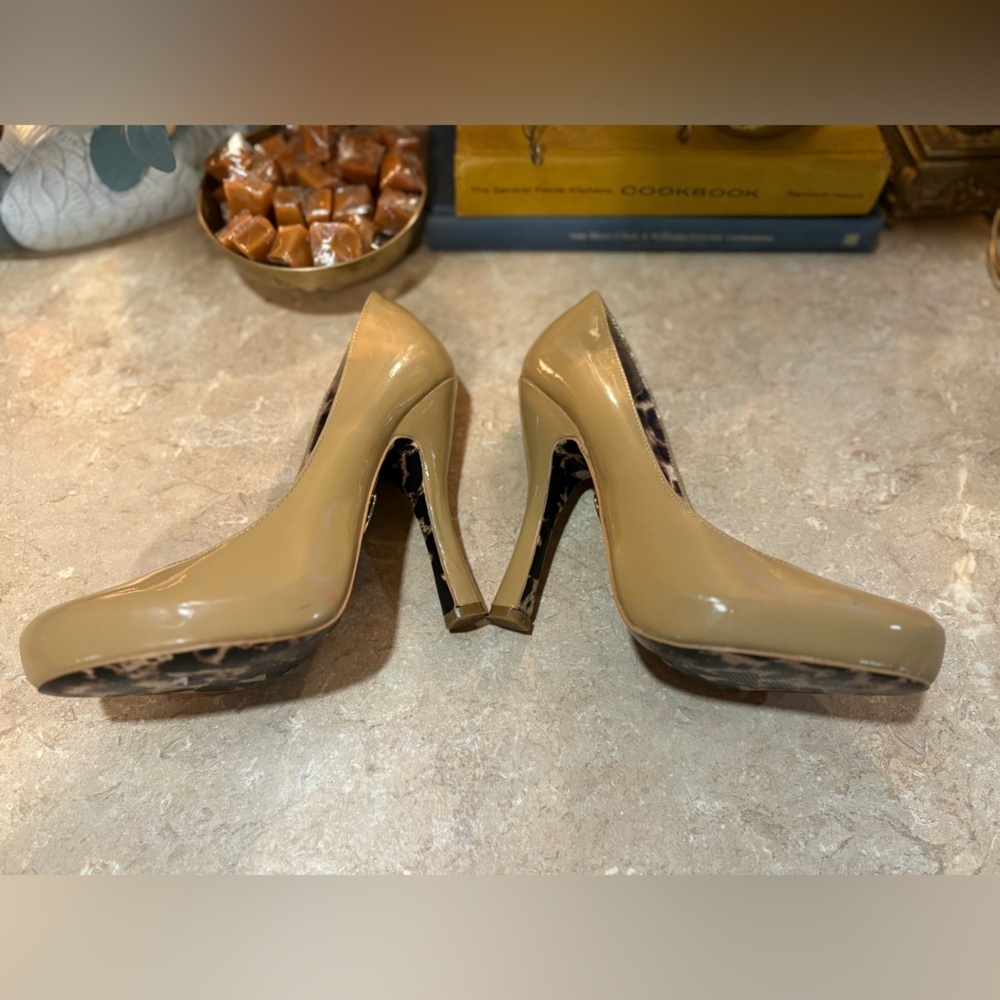 Betsey Johnson Glossy Tan 3” Heels - Picture 11 of 13